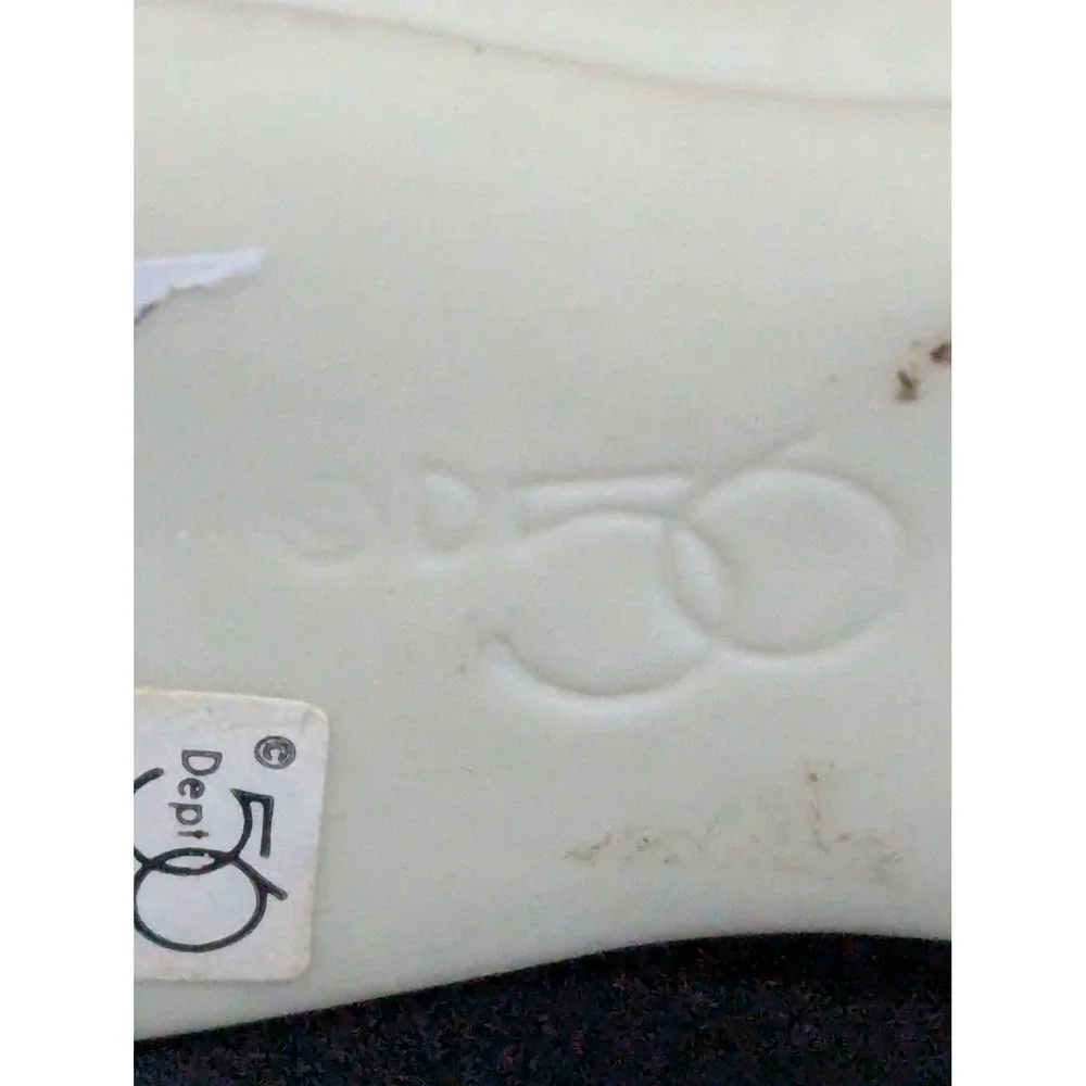 Dept 56 Snowbabies Walrus in a Boot Porcelain Christmas Ornament Cream‎ White